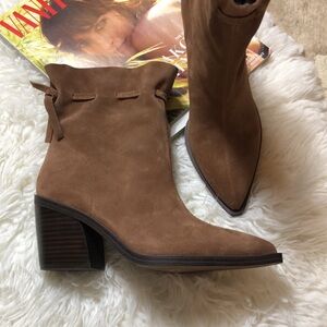 Vince Camuto Slouched Leather Western Boots VC Besselli Light Cognac